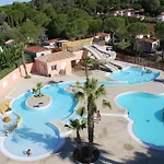 Domaine Sainte Veziane 4*