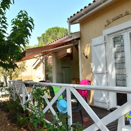 Camping Domaine Sainte Veziane Bessan