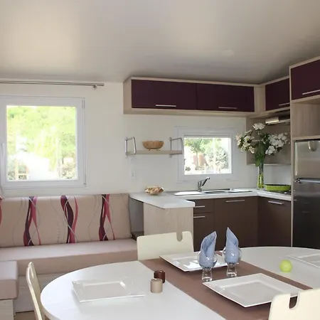 Domaine Sainte Veziane Camping 4*