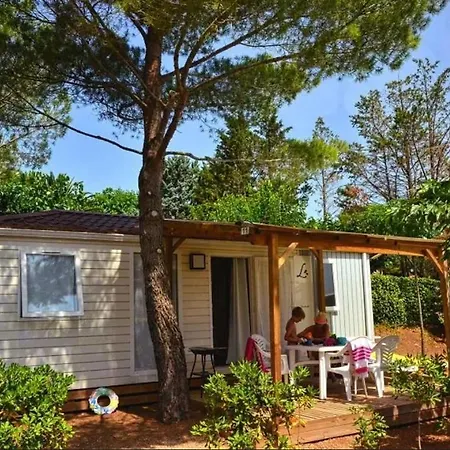 Domaine Sainte Veziane Camping