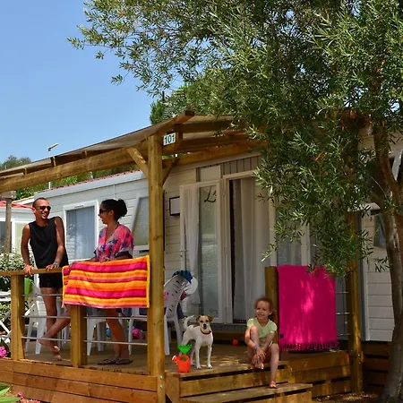 Camping Domaine Sainte Veziane