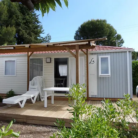 Domaine Sainte Veziane Camping 4*