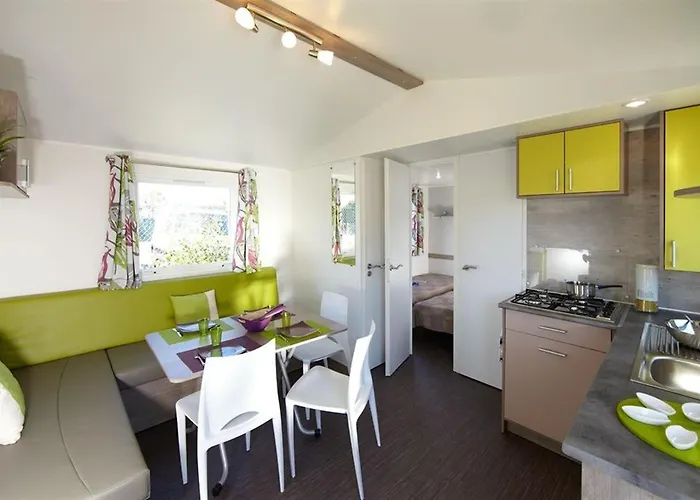 Domaine Sainte Veziane 4* Bessan