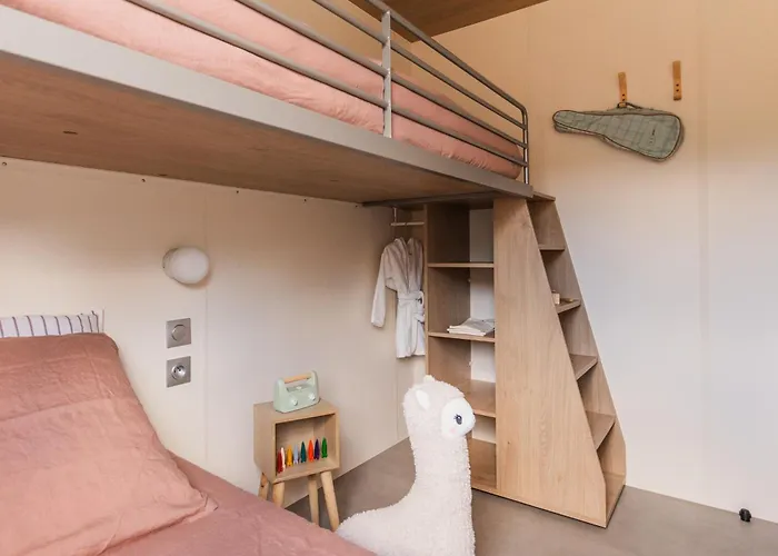Domaine Sainte Veziane Parque de Campismo 4*